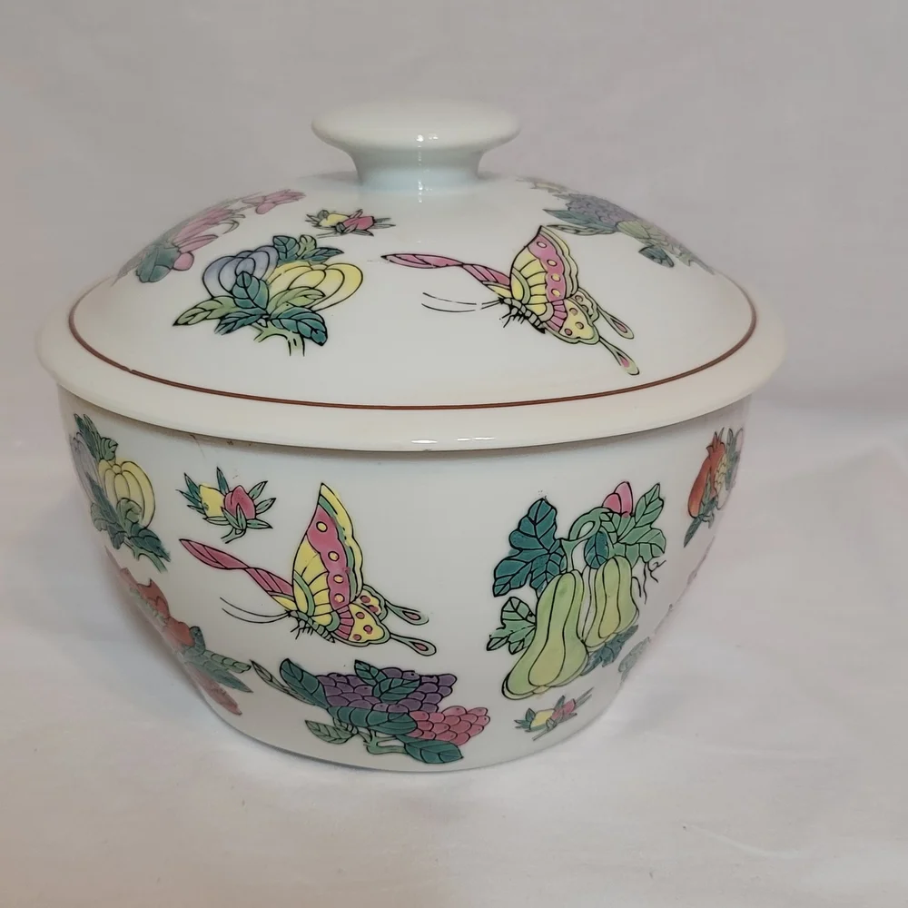 Williams Sonoma Floral Porcelain Lidded Bowl in White with Multicolor Flowers